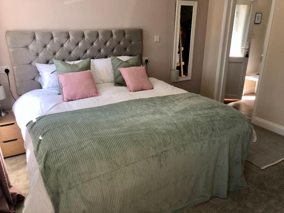 Quiet And Cosy Flat, Close To Bath Centre Bagian luar foto